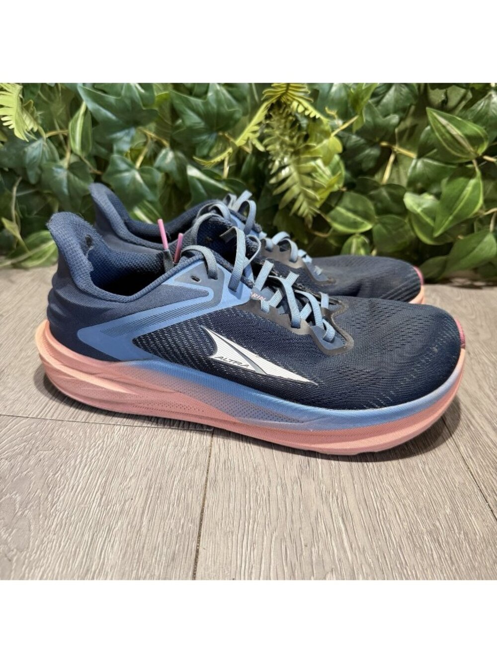 Altra Torin 8 ALOA85QF445 Navy Running Shoes Sneakers Women's Size 9.5